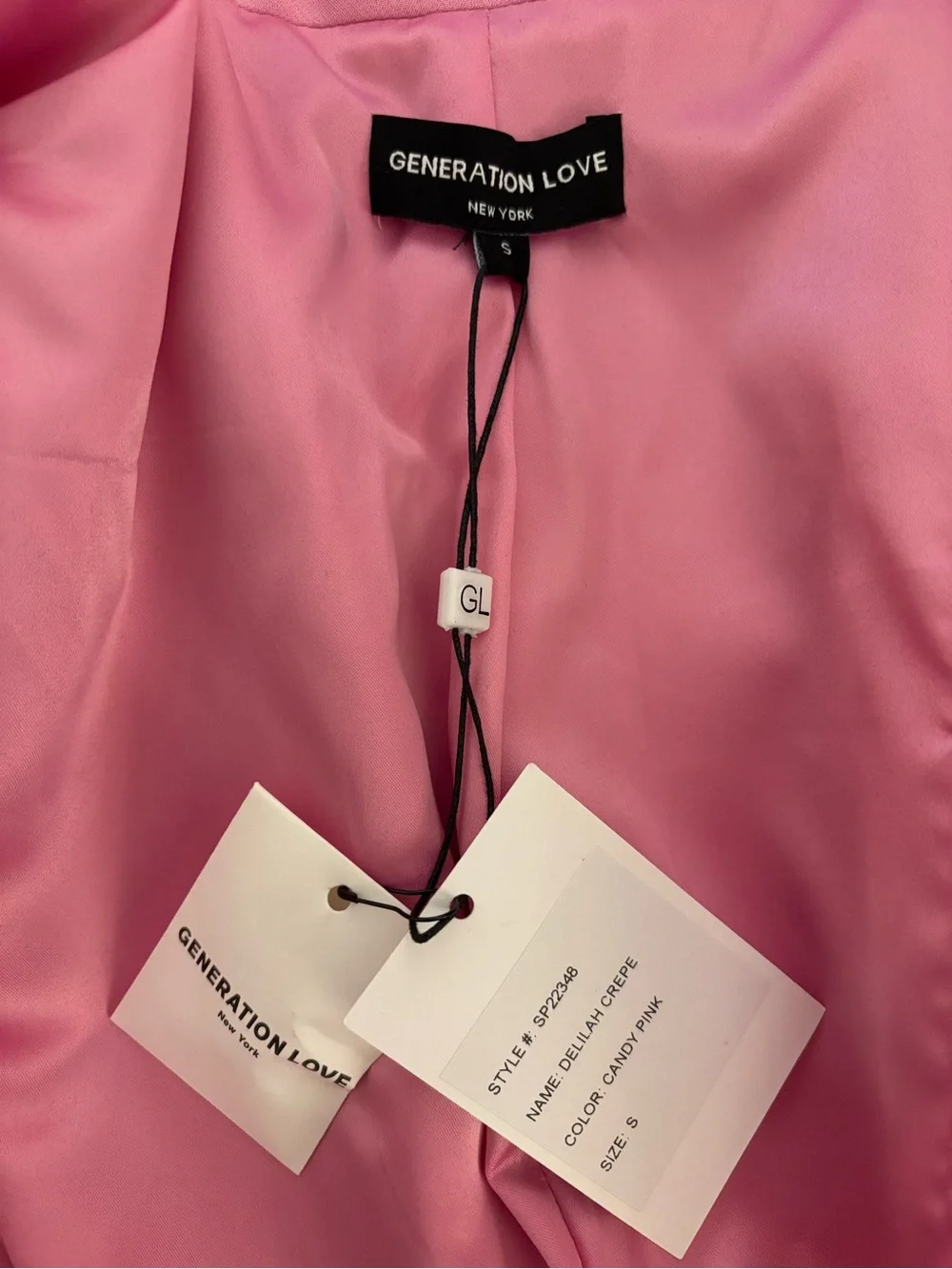Generation Love Delilah Crepe Blazer in Candy Pink 🎀 - Picture 5 of 5